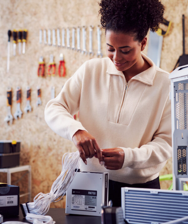 CORSAIR_DIY_NOV2021_1080 1